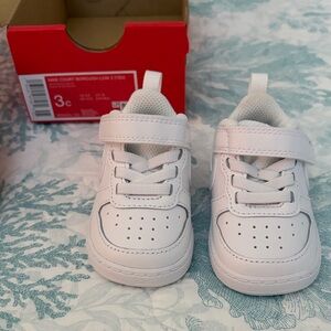 Nike Kids White Velcro Sneakers